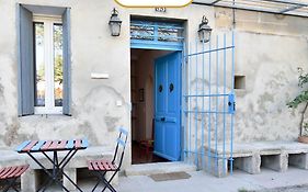 Micoulet - Maison avec parking en ville
